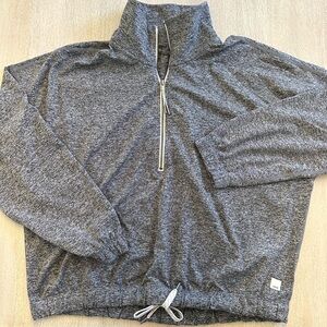 Vuori Women’s Halo DreamKnit Cropped Half Zip Small Grey